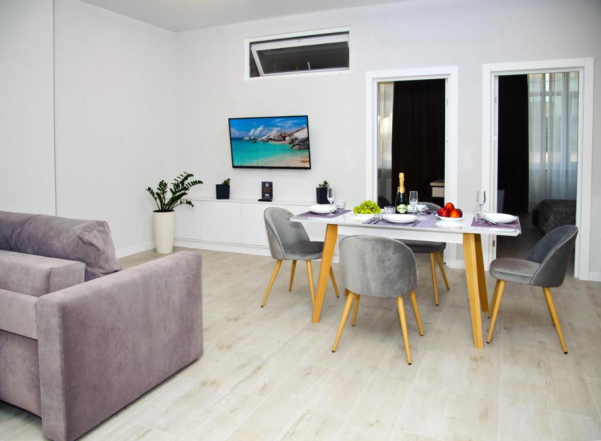 Orpheus Arcadia Sweet Apartment Odessa Exterior photo